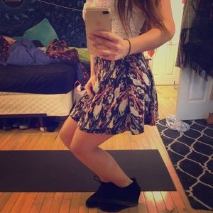 A-Line skirt with feathered design